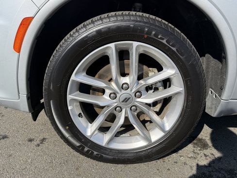 Used 2024 Dodge Durango GT image 11