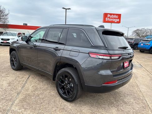 New 2026 Jeep Grand Cherokee Altitude AWD/4WD image 3