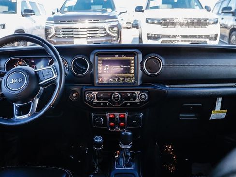 Certified 2022 Jeep Gladiator Overland w/ Trailer Tow Package image 13