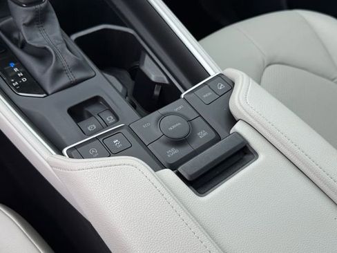 Used 2026 Toyota Grand Highlander AWD image 23