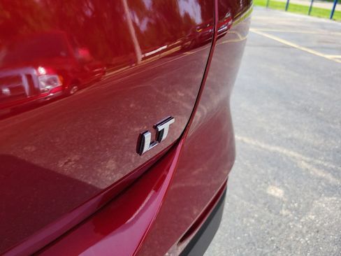 Used 2024 Chevrolet Equinox LT FWD image 11
