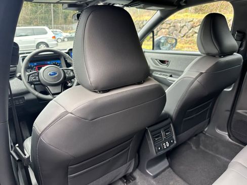 New 2026 Subaru Outback Limited AWD/4WD image 9