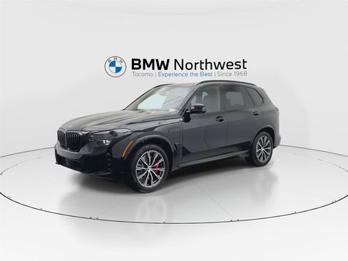New 2026 BMW X5 xDrive50e w/ M Sport Package AWD/4WD image 9