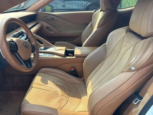 Used 2018 Lexus LC 500 Coupe w/ Performance Package RWD image 3