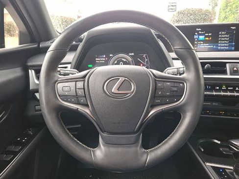Used 2019 Lexus UX 250h w/ Premium Package AWD/4WD image 16