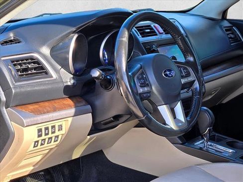 Used 2015 Subaru Outback 2.5i Limited AWD/4WD image 9
