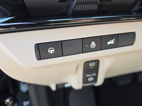 New 2025 Nissan Murano SL image 15