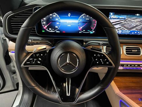 Used 2025 Mercedes-Benz GLE 450 4MATIC image 28