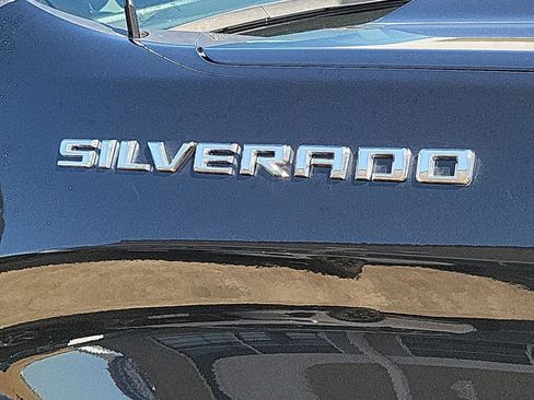 Used 2025 Chevrolet Silverado 1500 LT RWD image 30