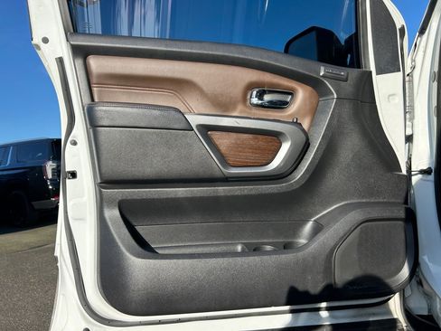 Used 2018 Nissan Titan Platinum Reserve w/ Platinum Utility Package image 22