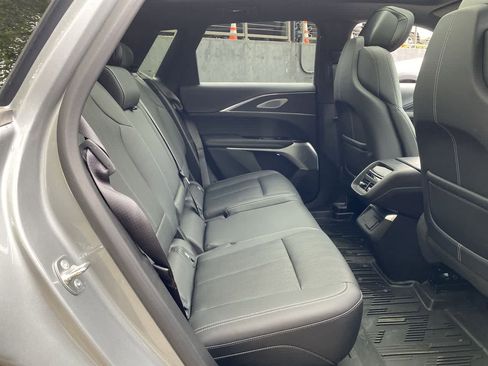 Used 2024 Cadillac Lyriq Luxury w/ LPO, Floor Liner Package AWD/4WD image 18