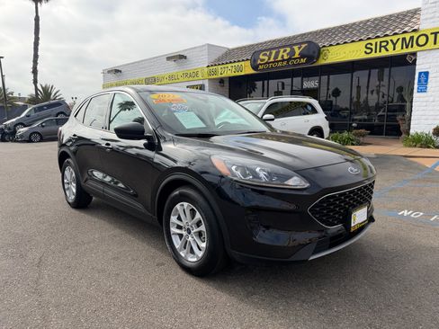 Used 2022 Ford Escape SE FWD image 1