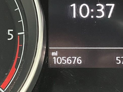 Used 2015 Volkswagen Golf TDI S image 22