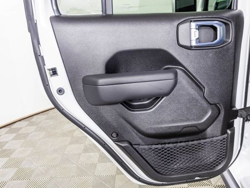 New 2026 Jeep Gladiator Willys image 38