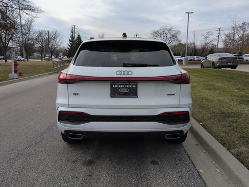 New 2025 Audi Q5 Premium image 32