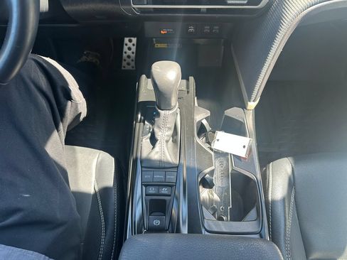Used 2025 Toyota Camry SE FWD image 18