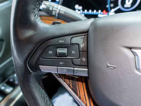 Used 2021 Cadillac Escalade Premium Luxury w/ Driver Assist Tech Package image 31