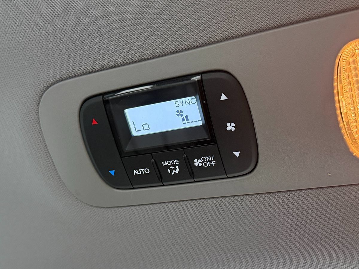 Used 2018 Honda Odyssey EX-L image 27