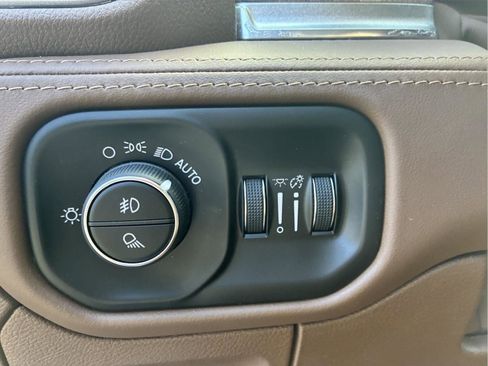 Used 2021 RAM 1500 Limited AWD/4WD image 26