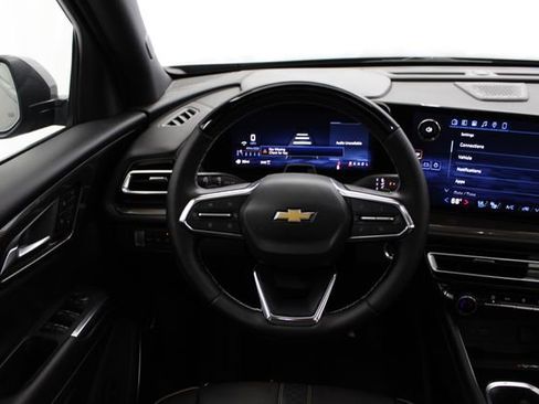 Used 2026 Chevrolet Traverse High Country image 27