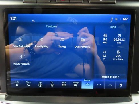 Used 2021 Ford F150 Lariat w/ Equipment Group 502A High image 21