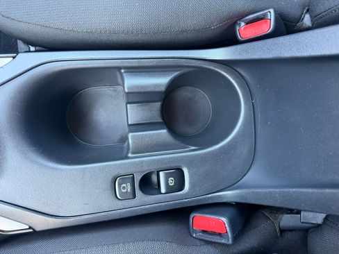 Used 2024 Toyota Corolla LE FWD image 19