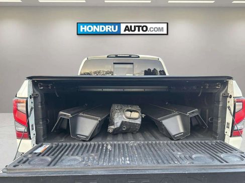 Used 2021 Nissan Titan Platinum Reserve w/ Moonroof Package image 9