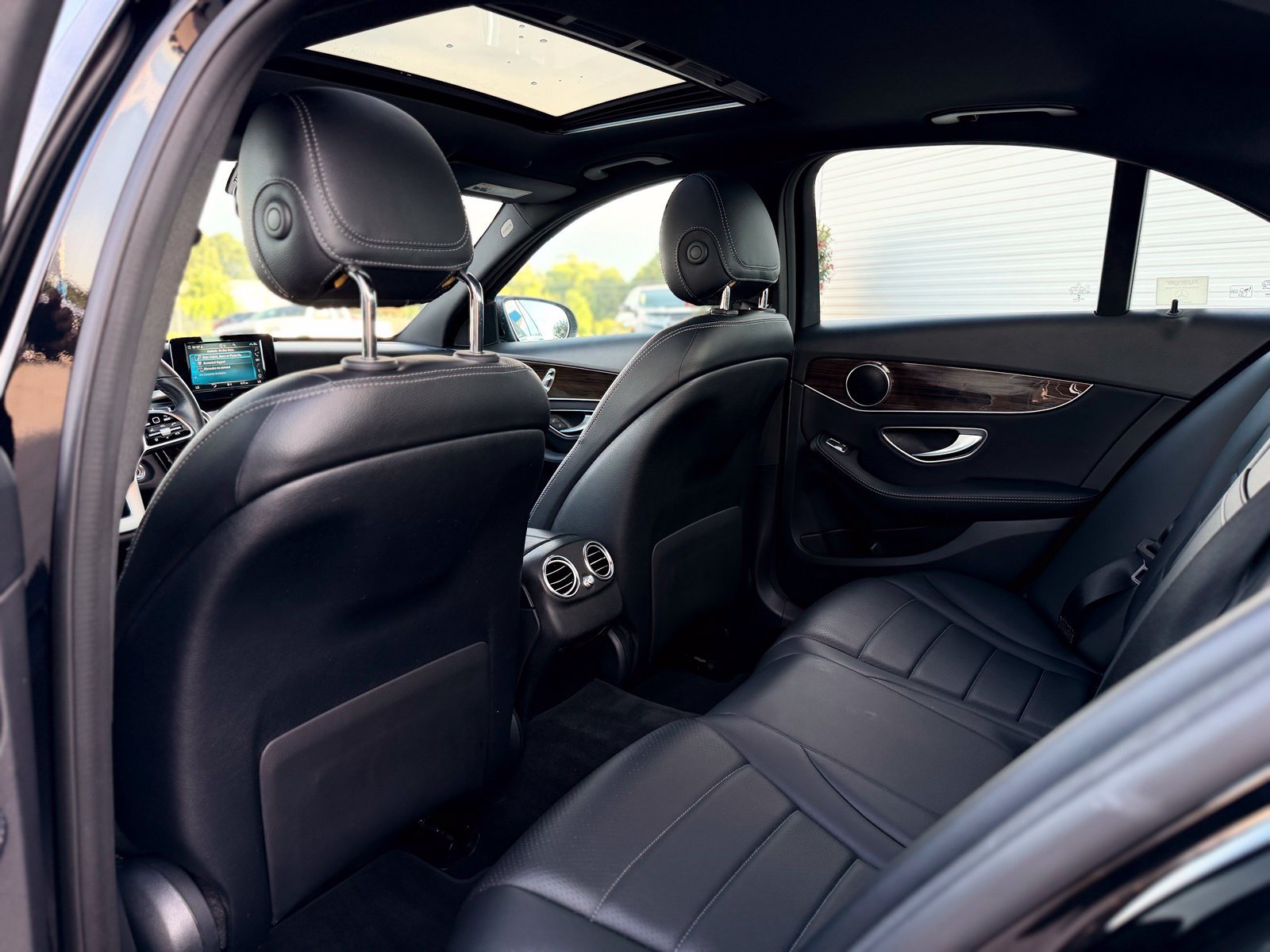 Used 2019 Mercedes-Benz C 300 Sedan image 18