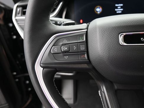 New 2025 Jeep Grand Cherokee Laredo X w/ Luxury Tech Group I image 31