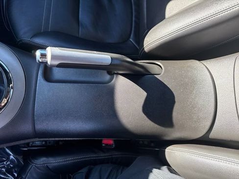 Used 2007 Pontiac Solstice GXP w/ Premium Package image 23