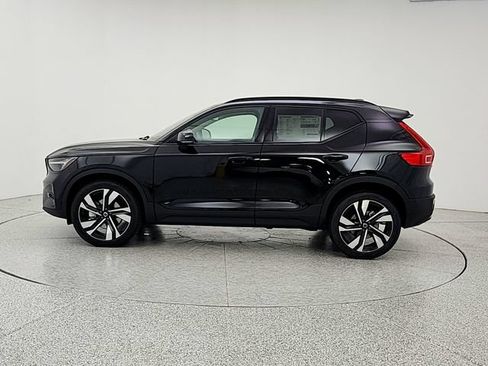 New 2026 Volvo XC40 B5 Ultra w/ Climate Package AWD/4WD image 8