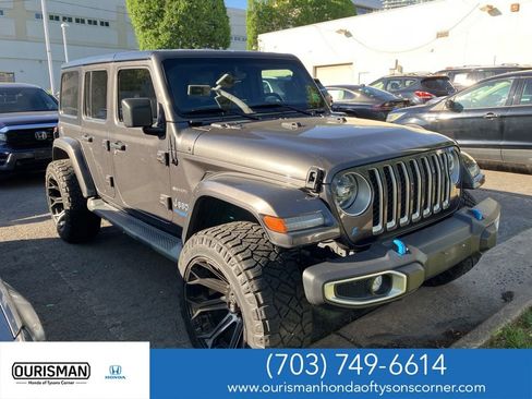 Used 2022 Jeep Wrangler Unlimited Sahara w/ Cold Weather Group AWD/4WD image 1