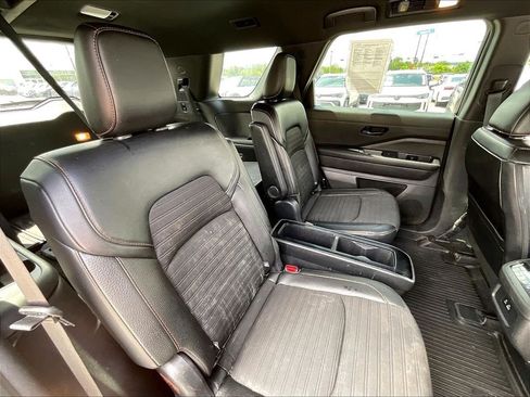 Used 2023 Nissan Pathfinder Rock Creek AWD/4WD image 15