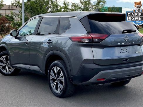 Used 2023 Nissan Rogue SV image 11