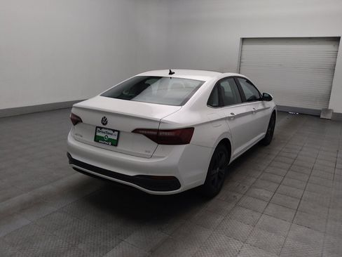Used 2023 Volkswagen Jetta SE FWD image 9