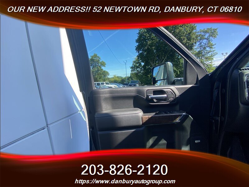 Used 2021 GMC Sierra 2500 Denali w/ Denali Ultimate Package AWD/4WD image 12