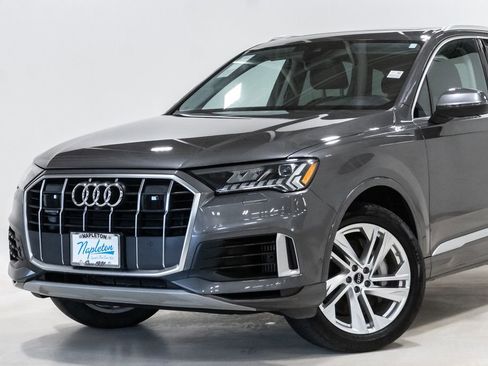 Used 2023 Audi Q7 3.0T Premium w/ Convenience Package AWD/4WD image 2