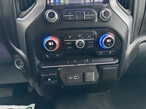 Used 2022 GMC Sierra 3500 SLE w/ SLE Convenience Package image 35