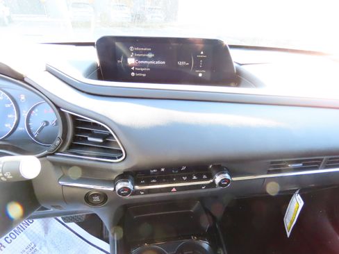 Certified 2025 MAZDA CX-30 AWD 2.5 S w/ Preferred Package image 24