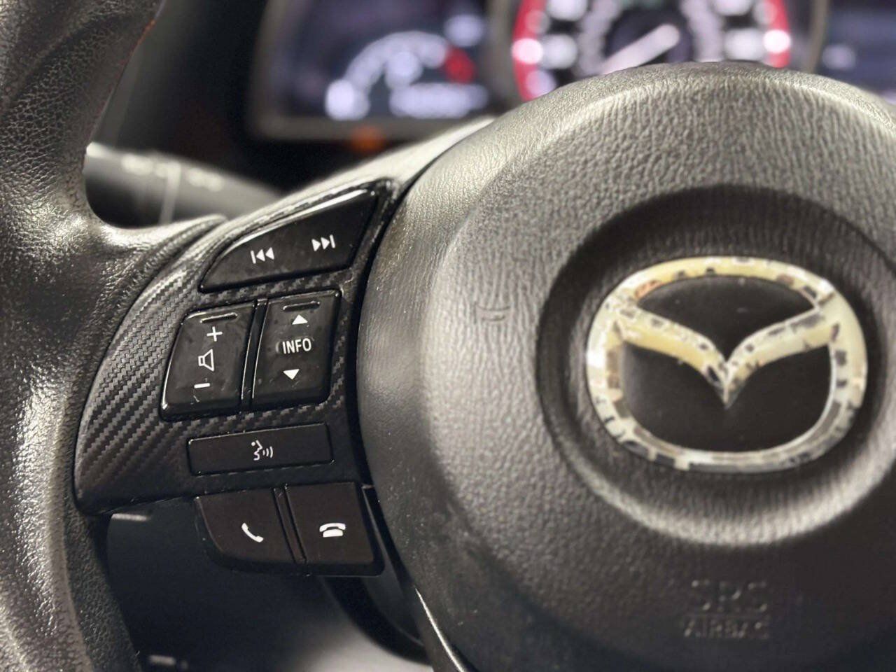 Used 2016 MAZDA MAZDA3 i Sport FWD image 29