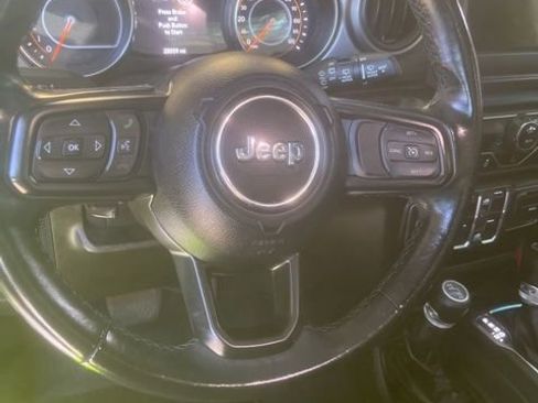 Used 2021 Jeep Wrangler Unlimited Sport image 12
