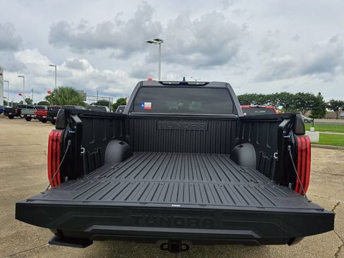 New 2026 Toyota Tundra SR5 w/ SR5 Convenience Package RWD image 24