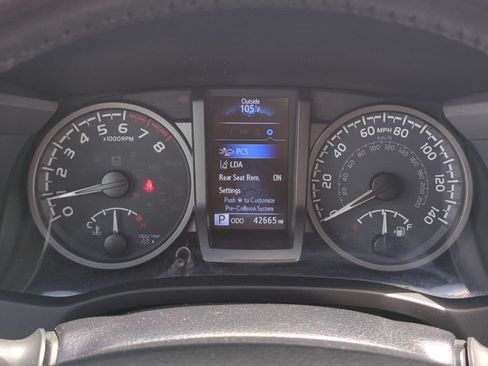 Used 2023 Toyota Tacoma TRD Sport AWD/4WD image 19