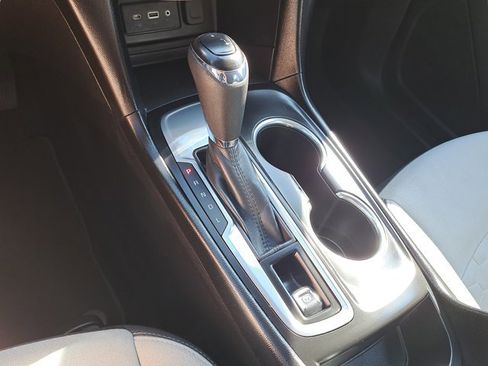 Used 2020 Chevrolet Equinox LS image 33