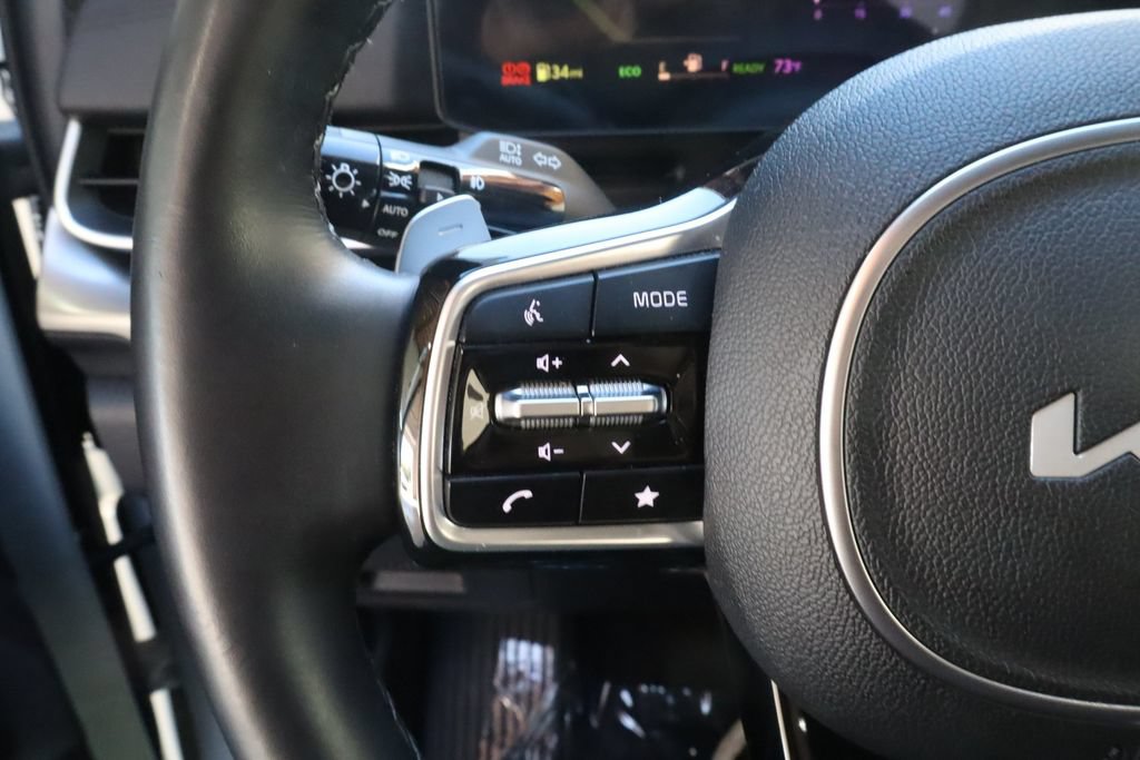 Used 2025 Kia Carnival SX Prestige FWD image 23