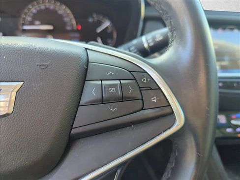 Used 2018 Cadillac XT5 Luxury image 16