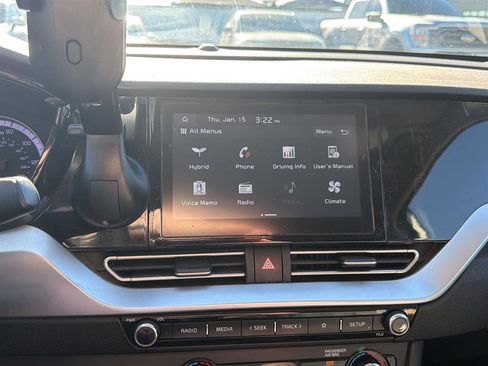 Used 2020 Kia Niro LX image 5