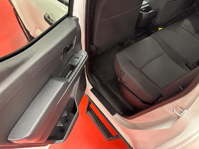 Used 2025 Toyota Tacoma SR w/ SR Upgrade Package AWD/4WD image 12