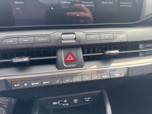 Used 2025 Kia K4 FWD image 16