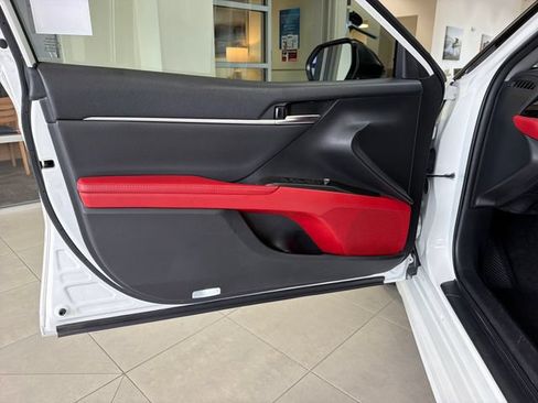 Used 2022 Toyota Camry XSE FWD image 12